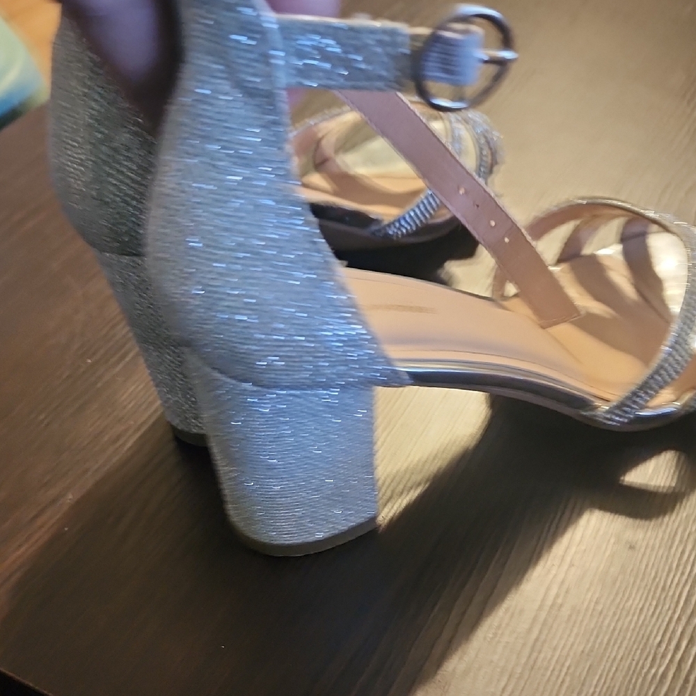L'Amour Glittering Silver Heels - Picture 9 of 13